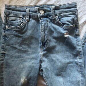 Bershka Women's Blue and Navy Jeans
